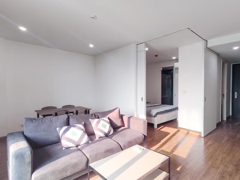1 Bedroom Condo