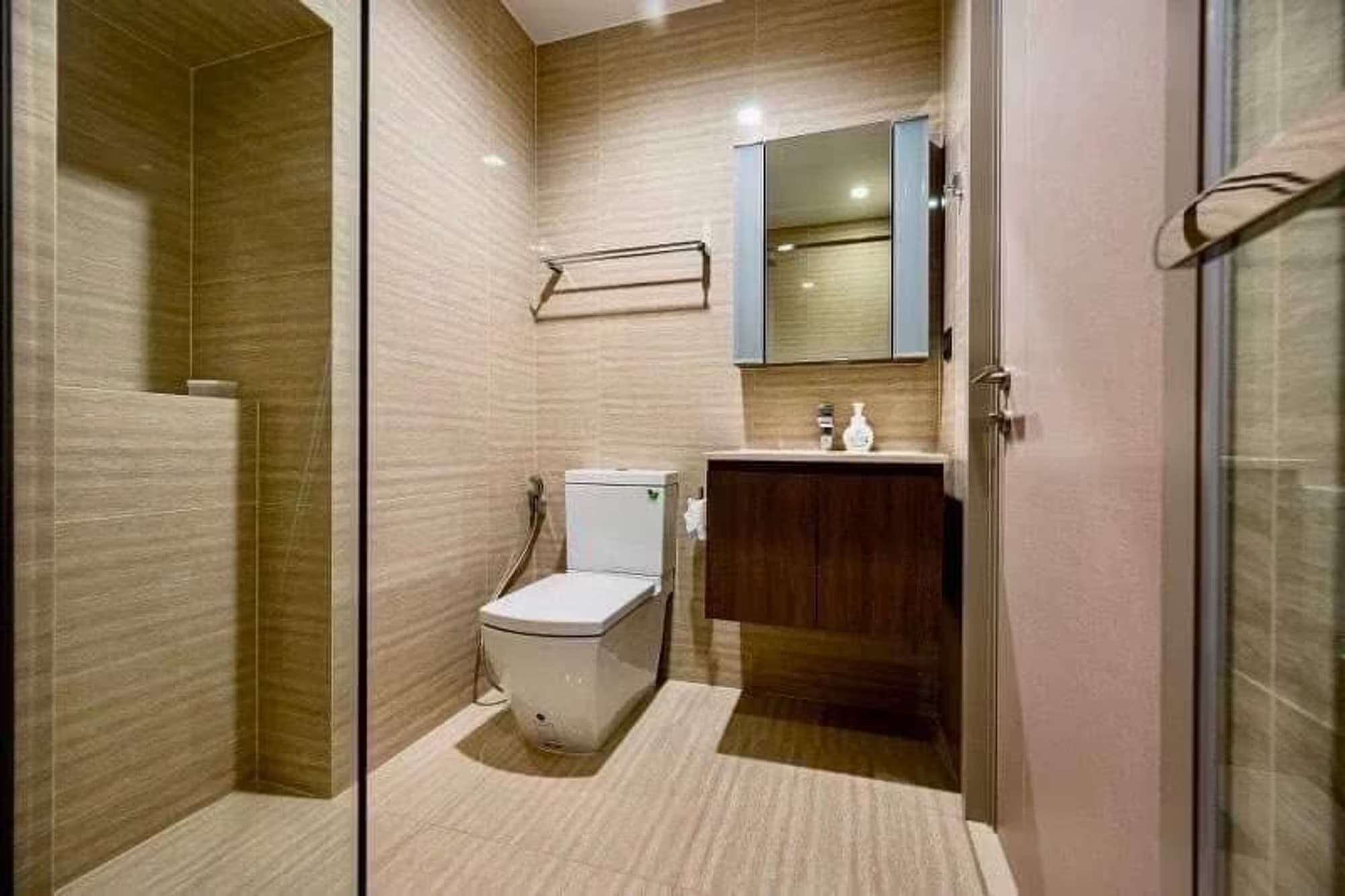 Condo for Sale at The Line Asoke - Ratchada - Image 1