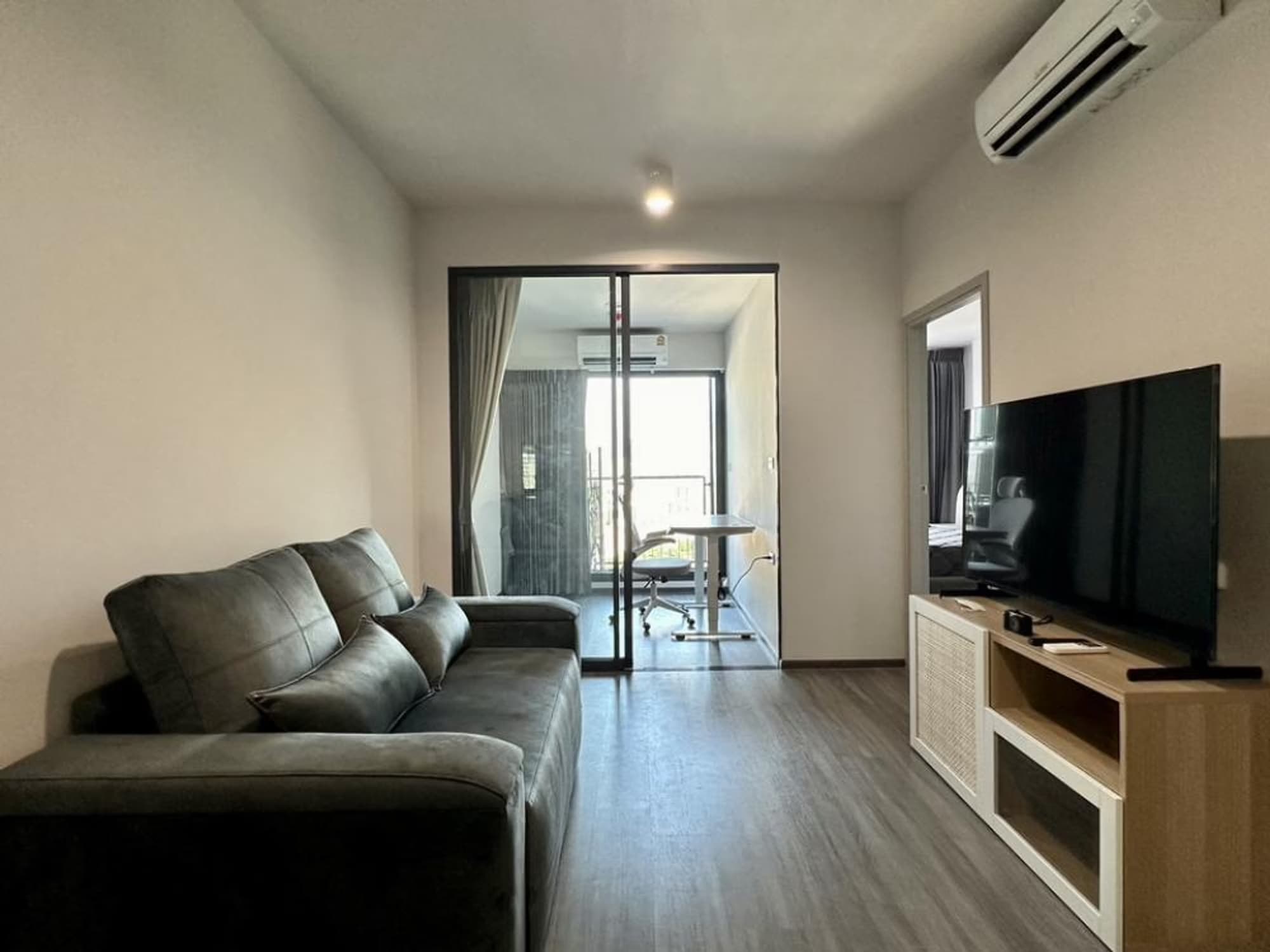 Condo for Rent at IDEO Chula-Sam Yan - Image 1