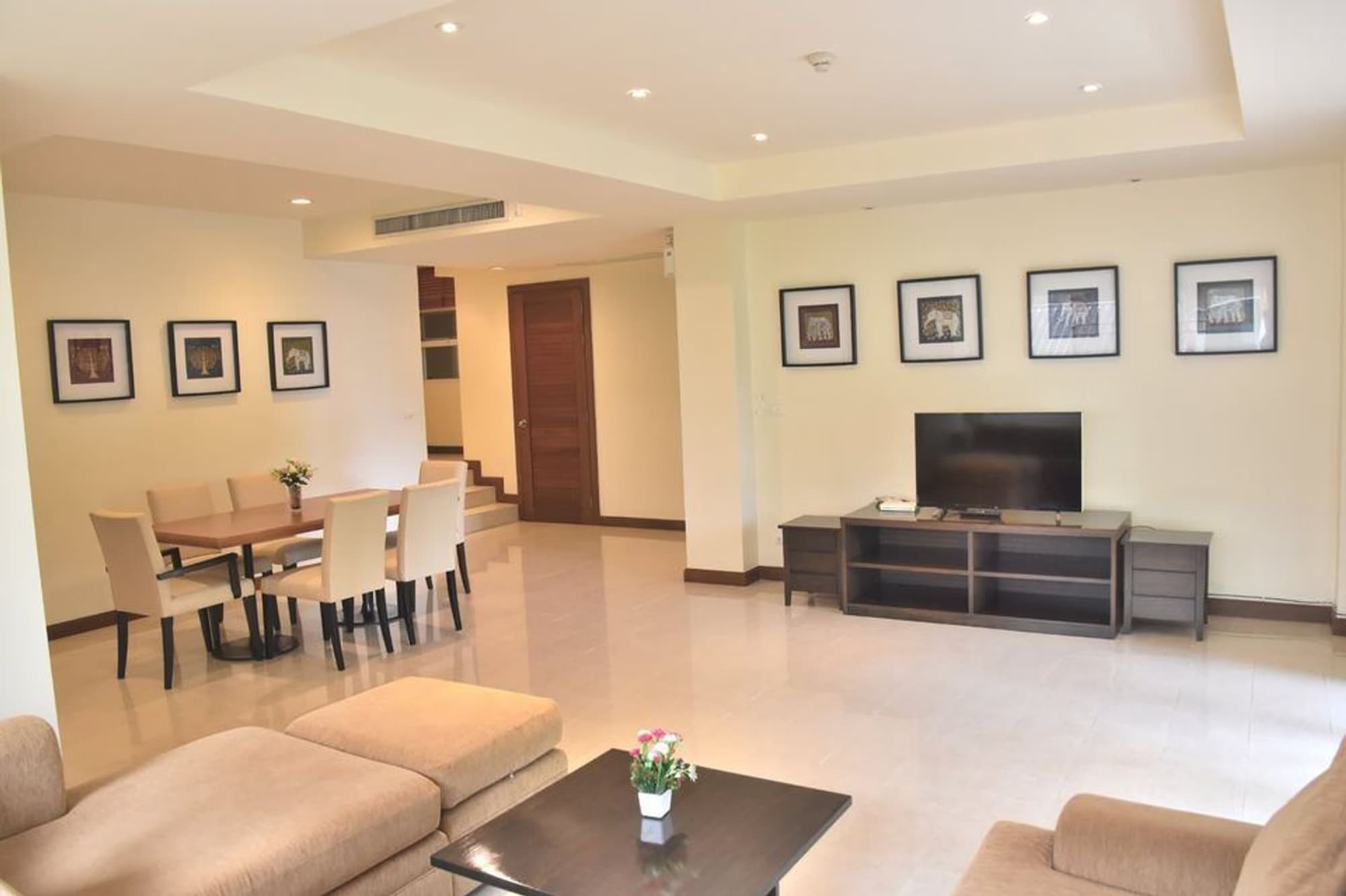 3 Bed Condo for Rent in Sathon - Image 17