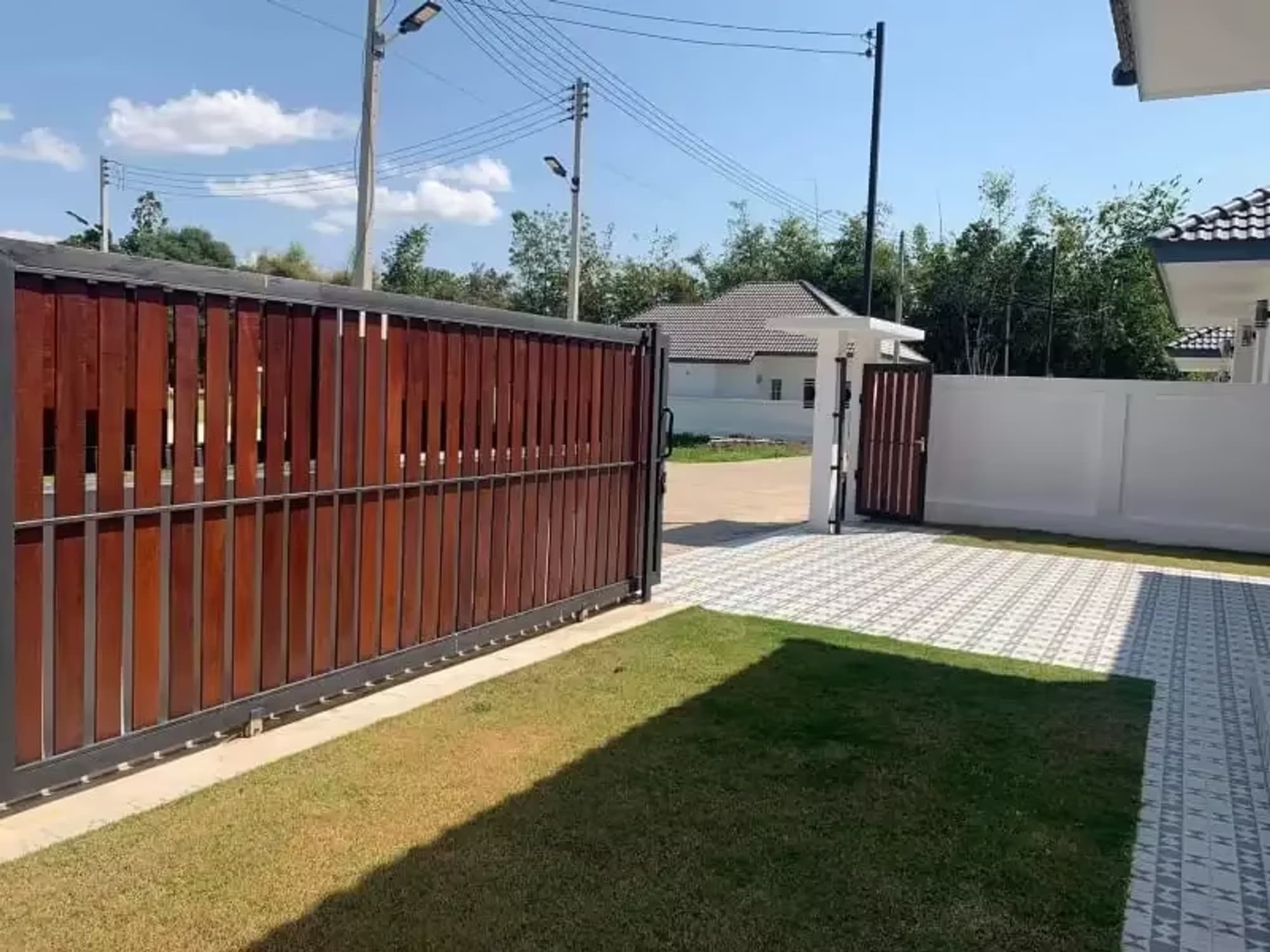 3 Bedroom House - Image 10