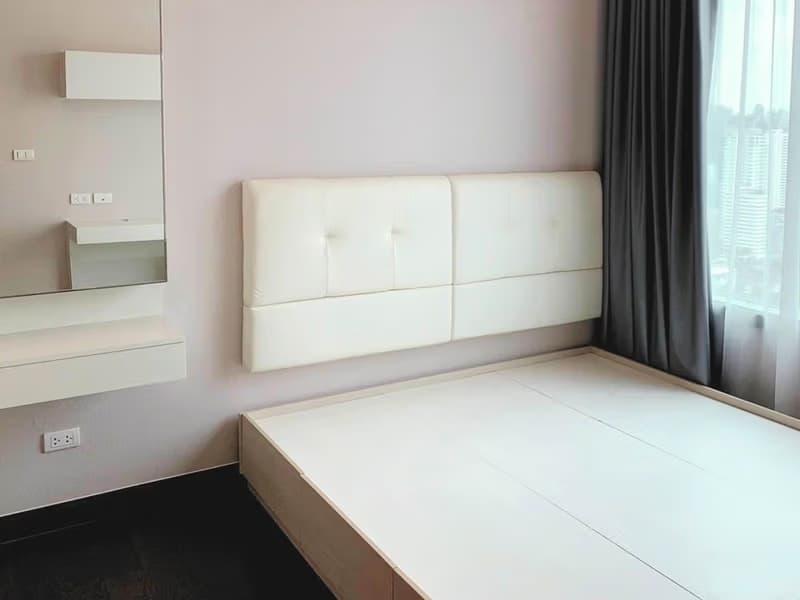 1 Bed Condo for Sale  Near Phetchaburi MRT