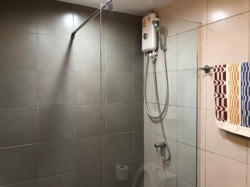 1 Bedroom Condo