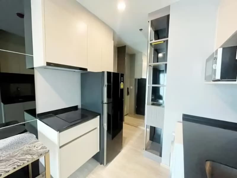 1 Bedroom Condo