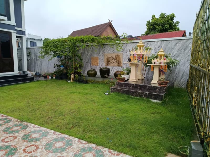 3 Bed House for Sale in Saraphi
