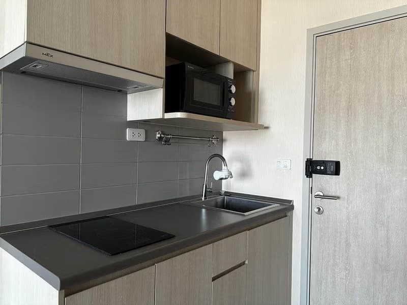 Condo for Rent at Ideo Mobi Sukhumvit Eastpoint