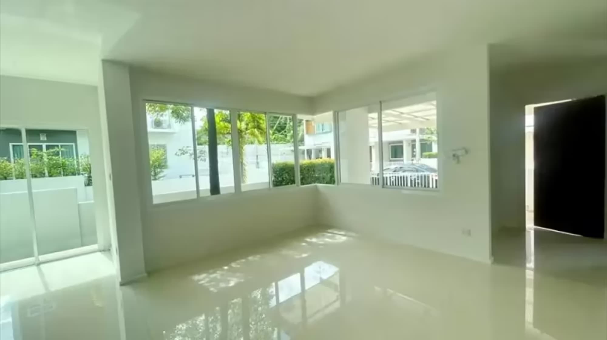 2 Bedroom House - Image 2