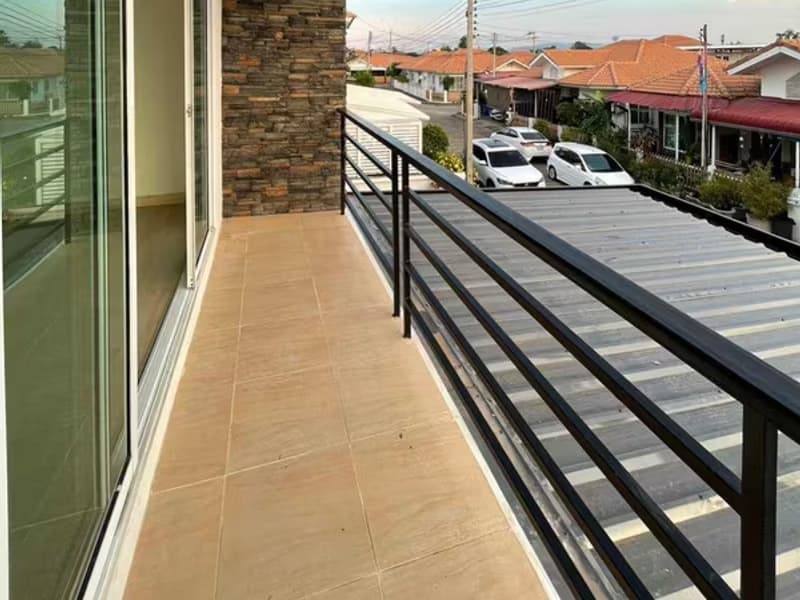House for sale, Rung Rueng Village