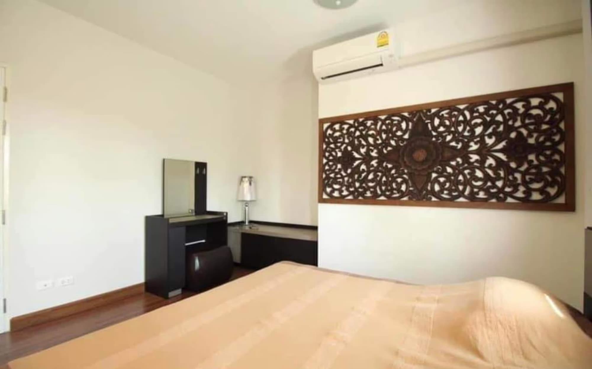5 Bedroom House - Image 11