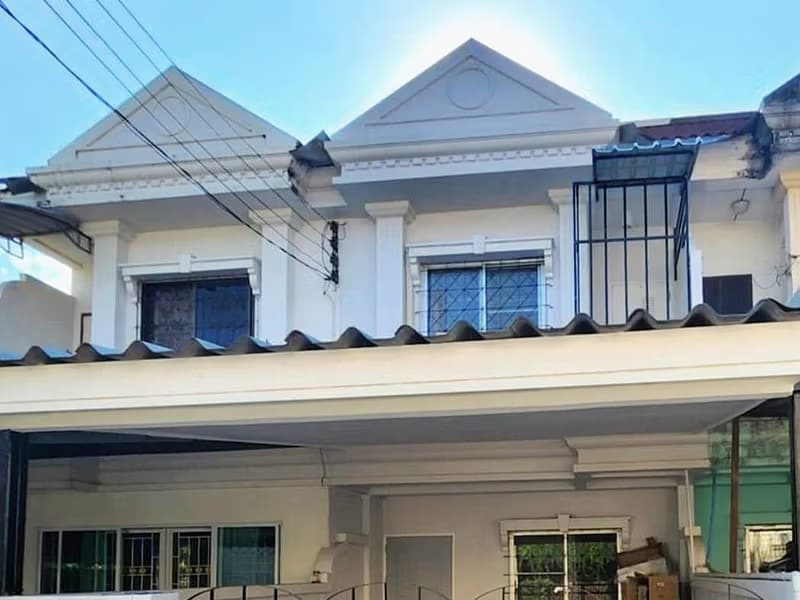 2 Bed Townhouse for Rent in Mueang Chiang Mai District