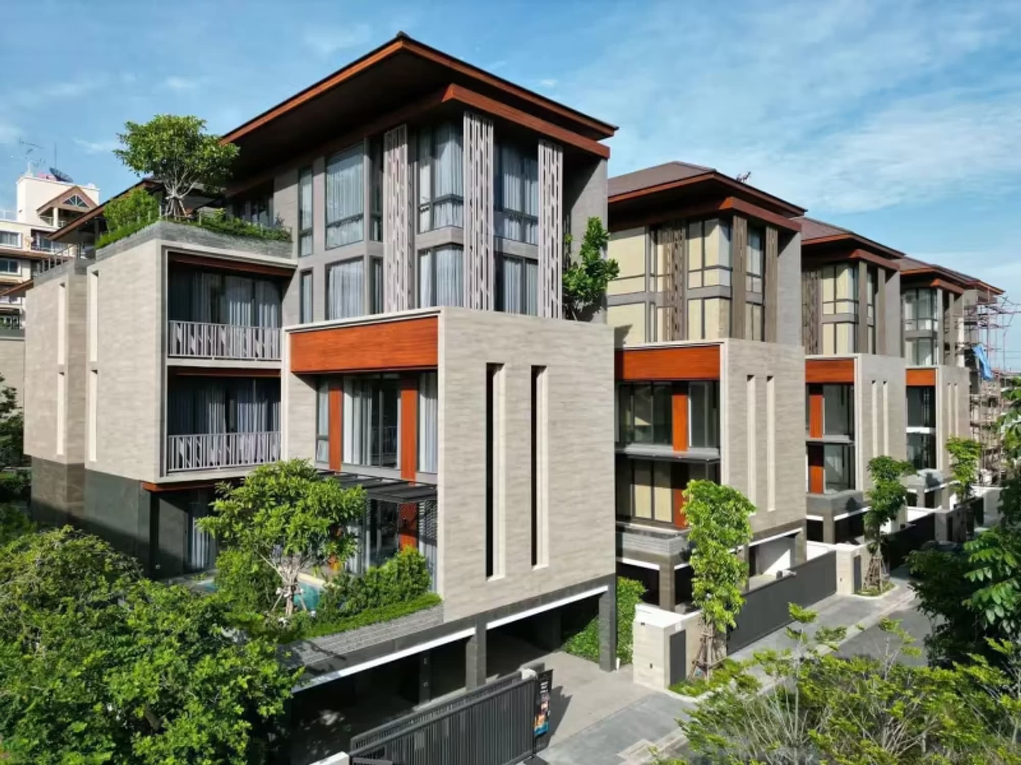 5 Bedroom House - Image 20