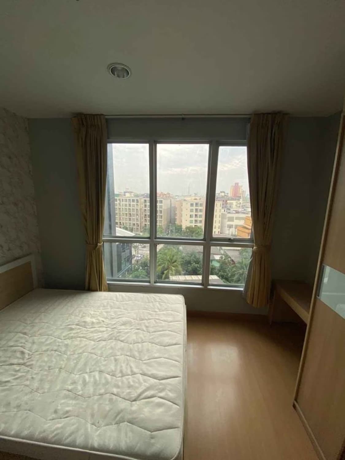 Condo for Sale at Life@Ratchada-Huai Khwang - Image 13