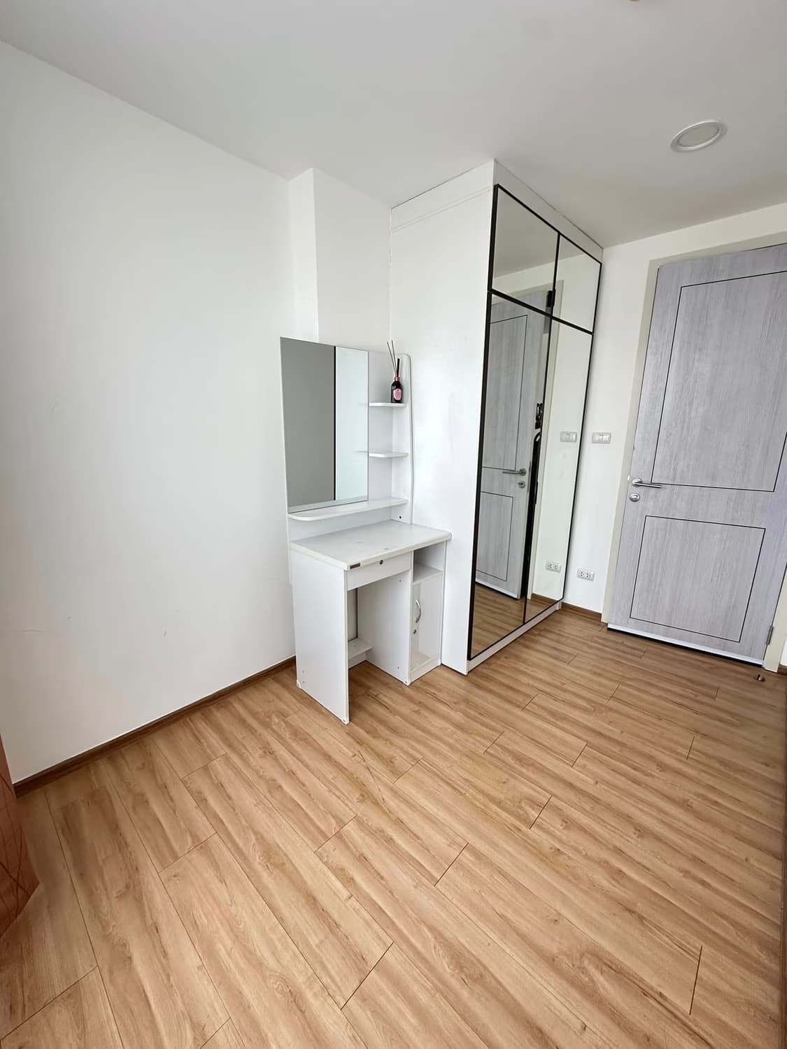 2 Bed Condo for Rent in undefined - Image 7