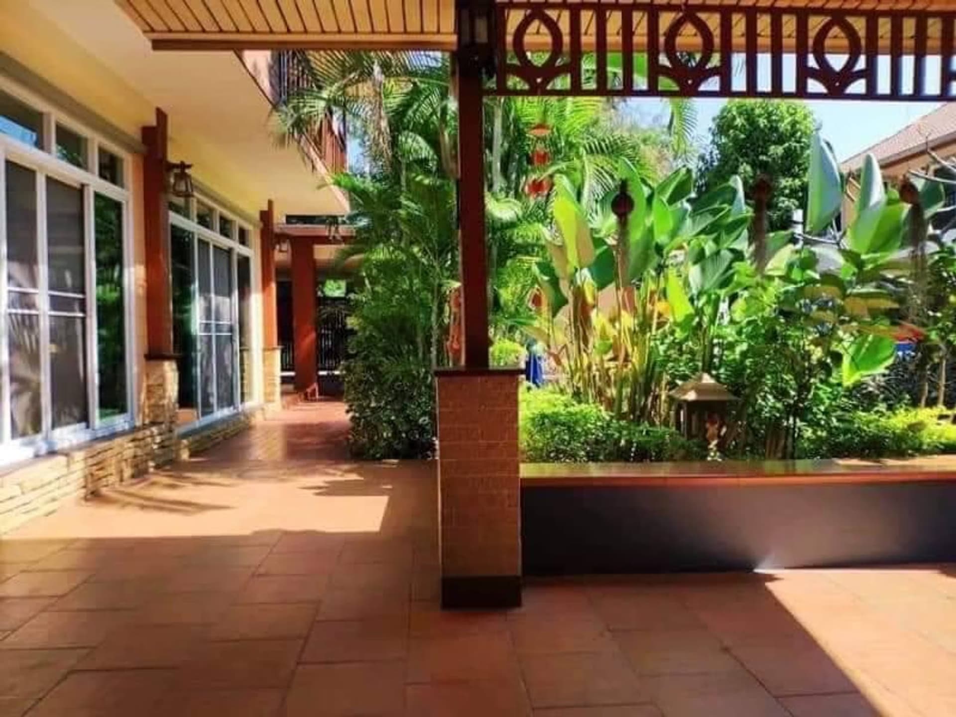 10 Bed House for Rent and Sale in San Sai - Image 11