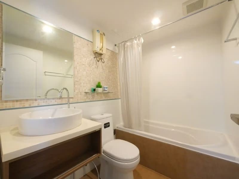 Condo for Rent at S.V. City Tower