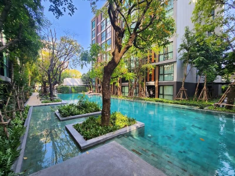2 Bed Condo for Rent in Khlong Toei