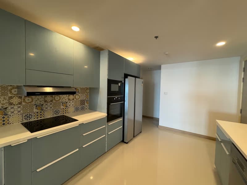 3 Bed Condo for Rent and Sale in Yan Nawa