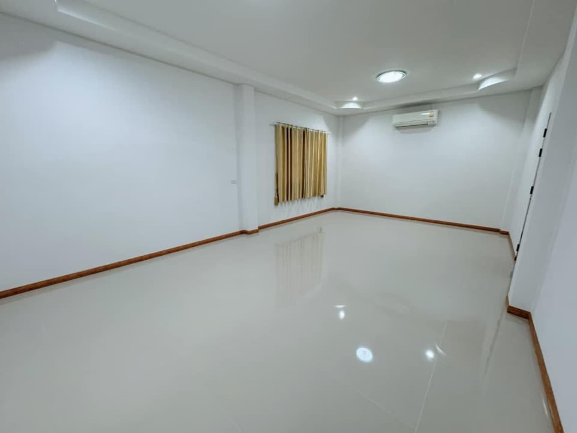 3 Bed House for Rent in San Sai District - Image 8