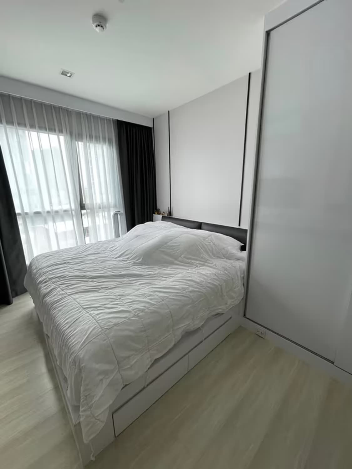 1 Bedroom Condo - Image 10