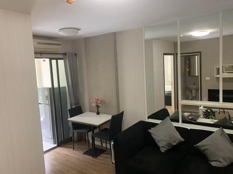 1 Bedroom Condo