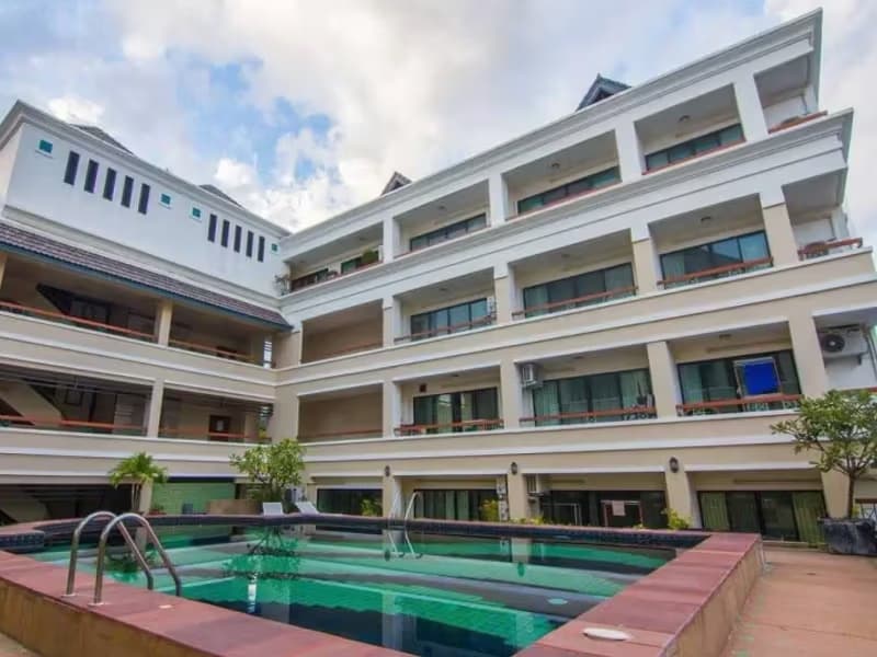 3 Bedroom Condo