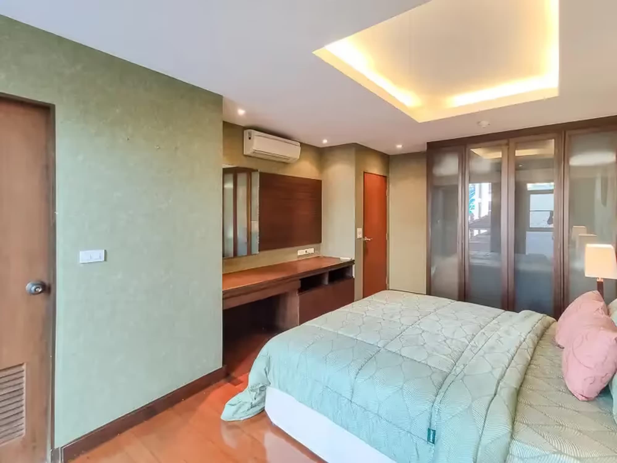 2 Bedroom Condo - Image 8