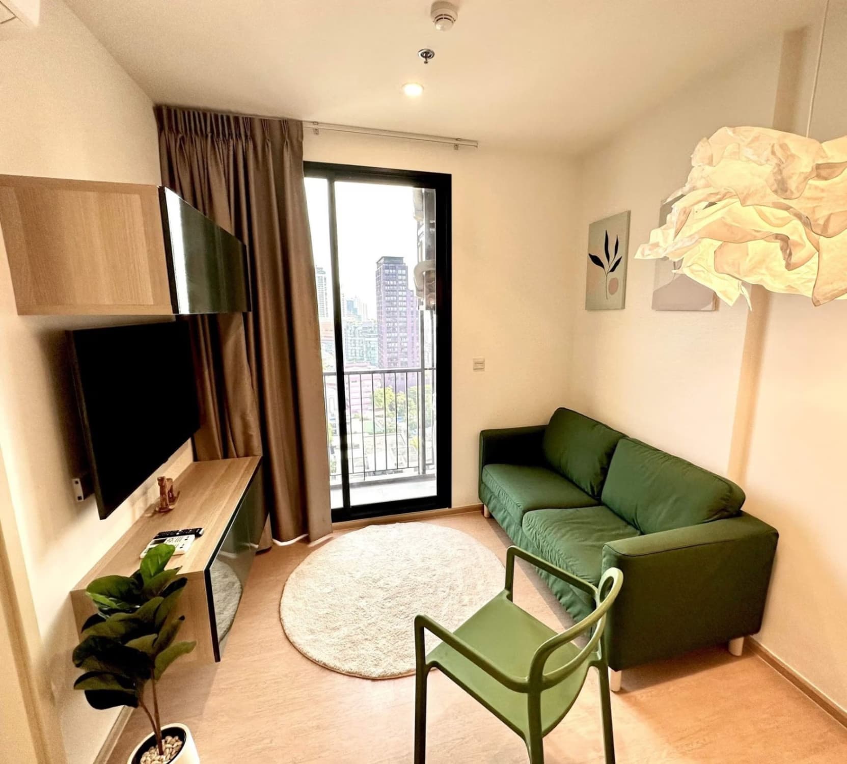 1 Bed Condo for Sale in Watthana - Image 1