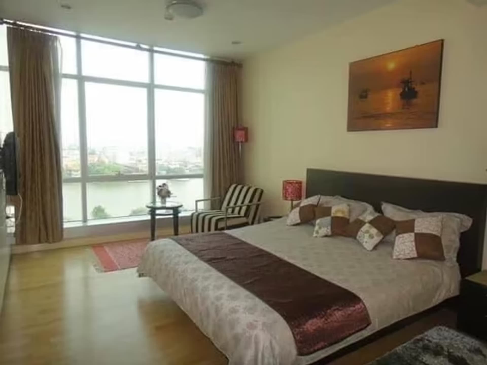 Condo for Rent at Baan Sathorn Chaophraya - Image 8