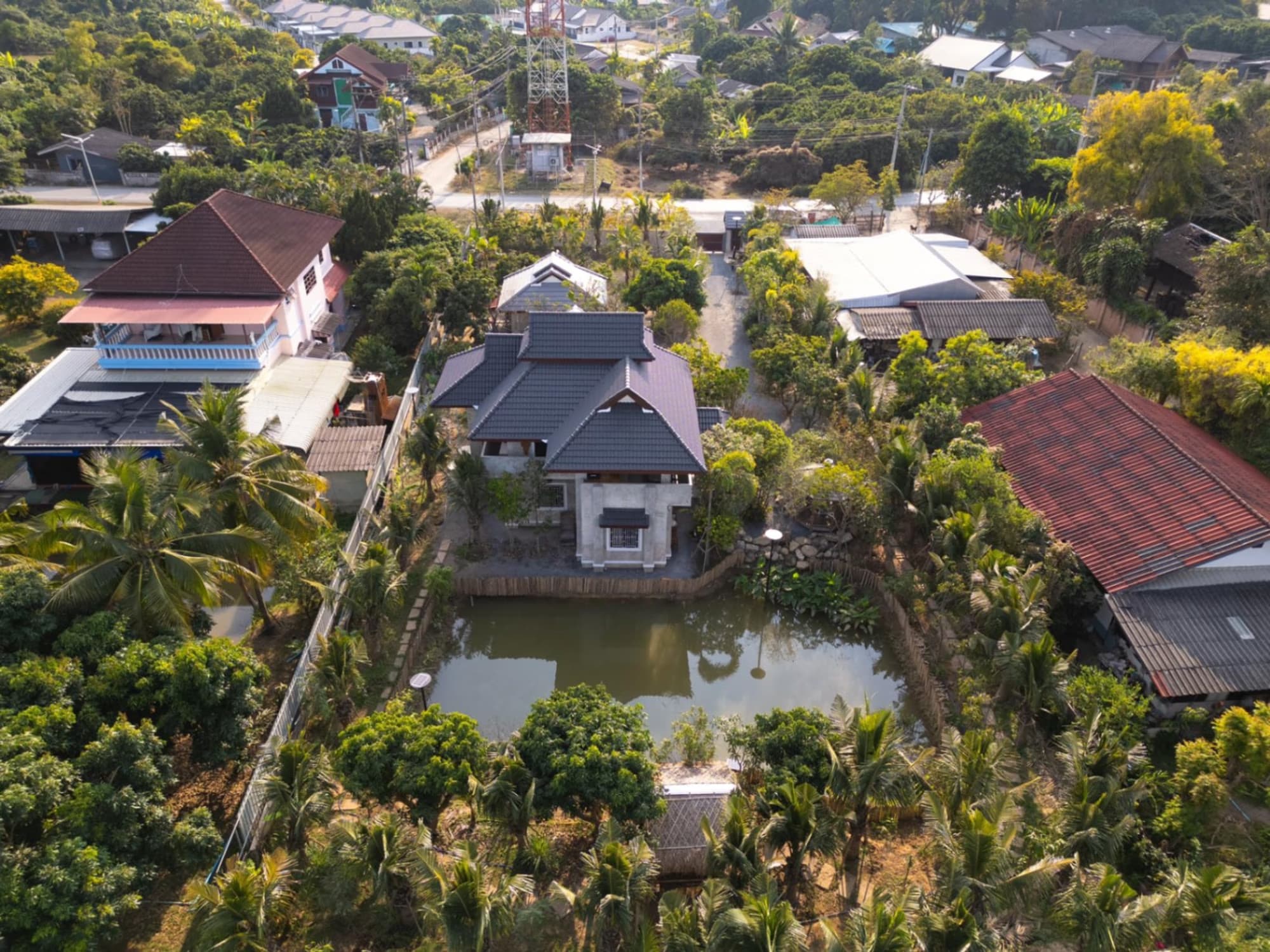 3 ห้องนอน บ้าน สำหรับ ขาย ใน Saraphi District - Image 1