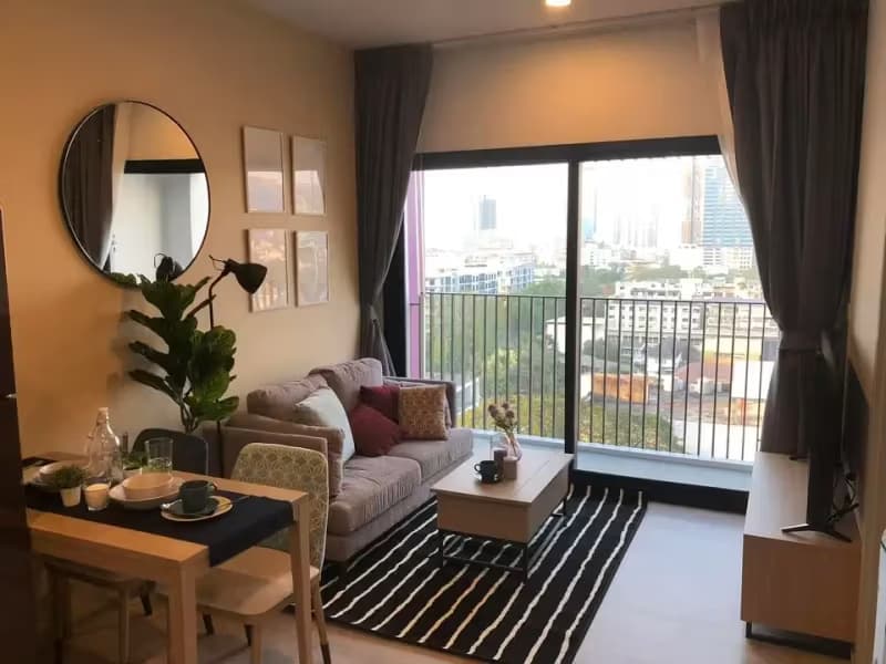1 Bedroom Condo