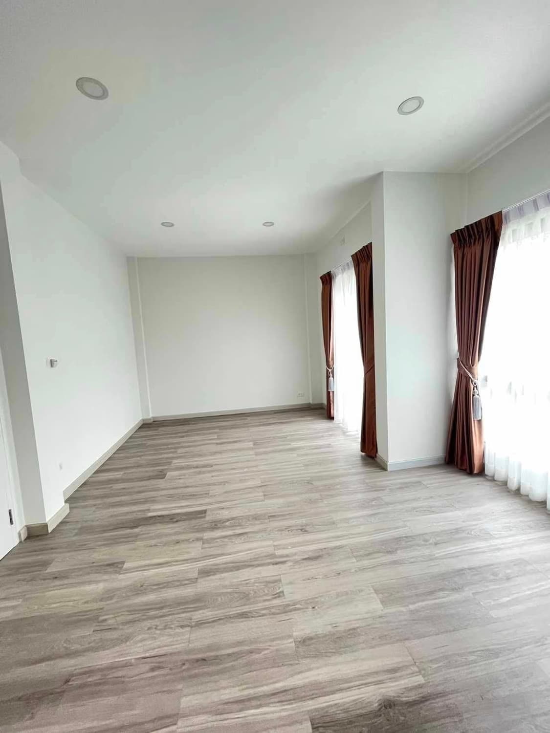 3 ห้องนอน Townhouse สำหรับ จำหน่าย ใน บางพลี - Image 3