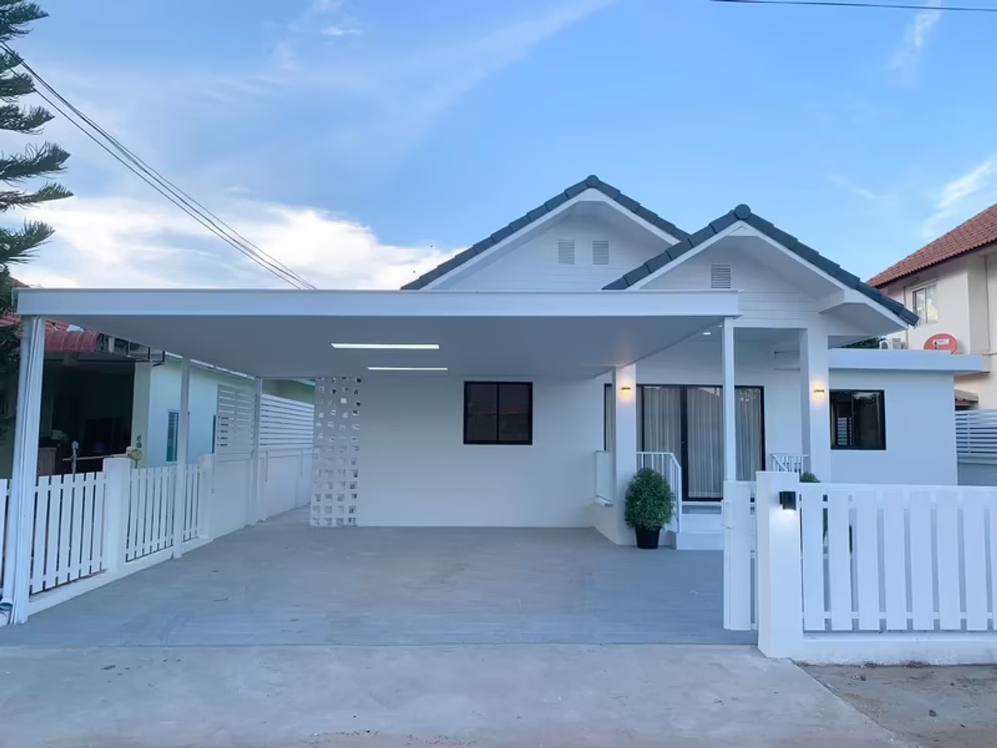 4 Bedroom House - Image 6