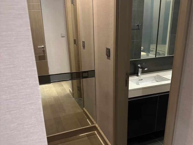 2 Bed Condo for Rent and Sale  Near Phetchaburi MRT