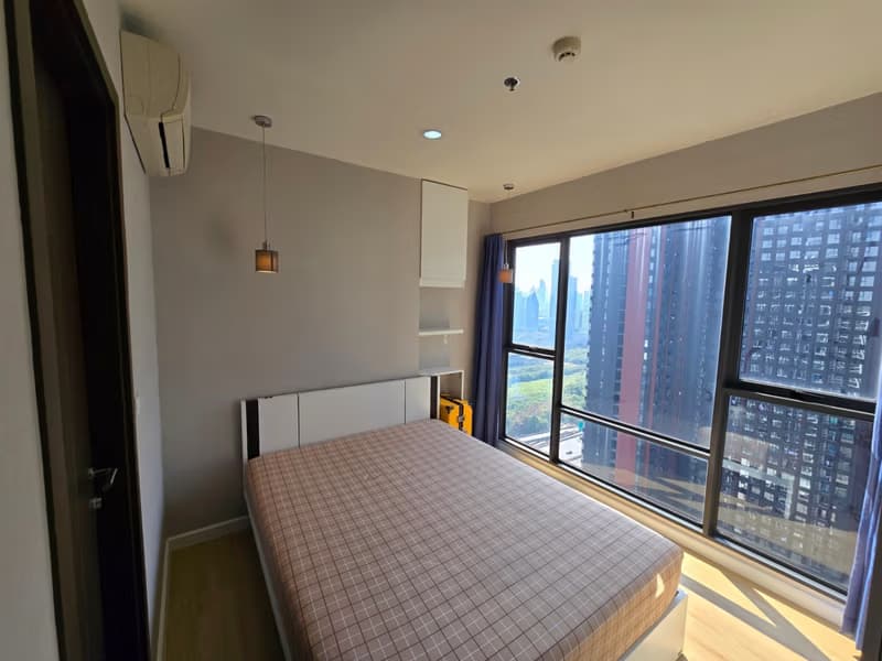 2 Bed Condo for Rent and Sale in Ratchathewi