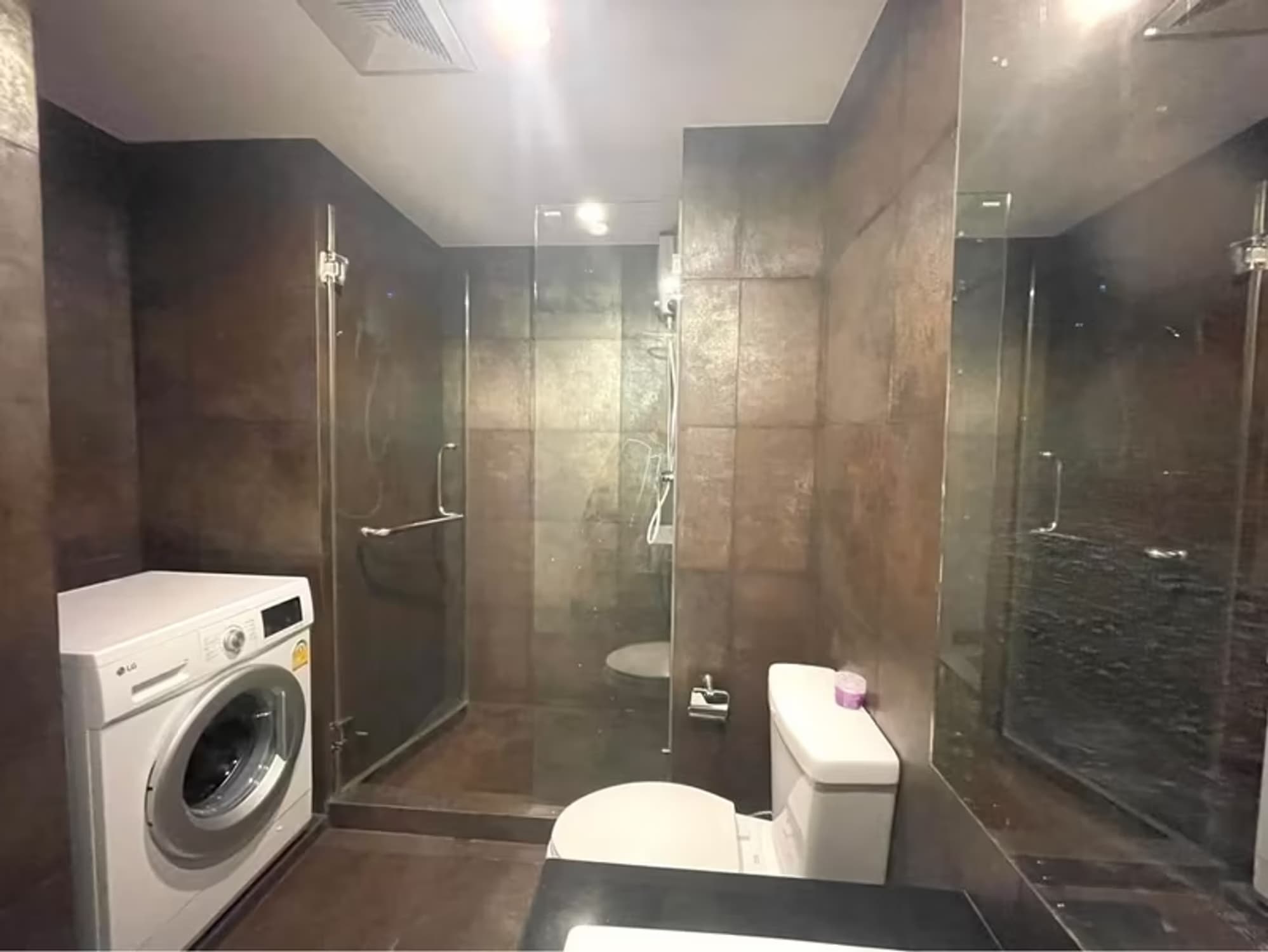 Condo for Sale at VOQUE Condo Sukhumvit 16 - Image 12
