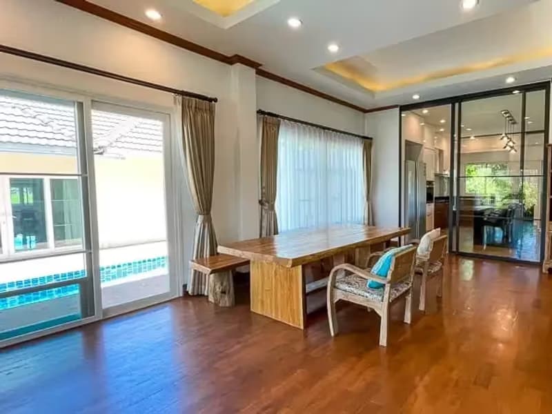 5 Bedroom House