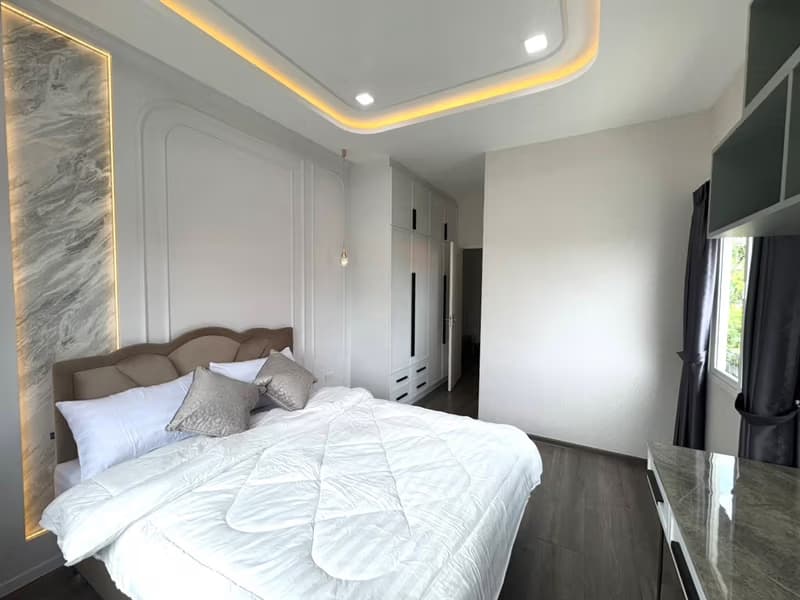 4 Bed House for Sale in San Sai