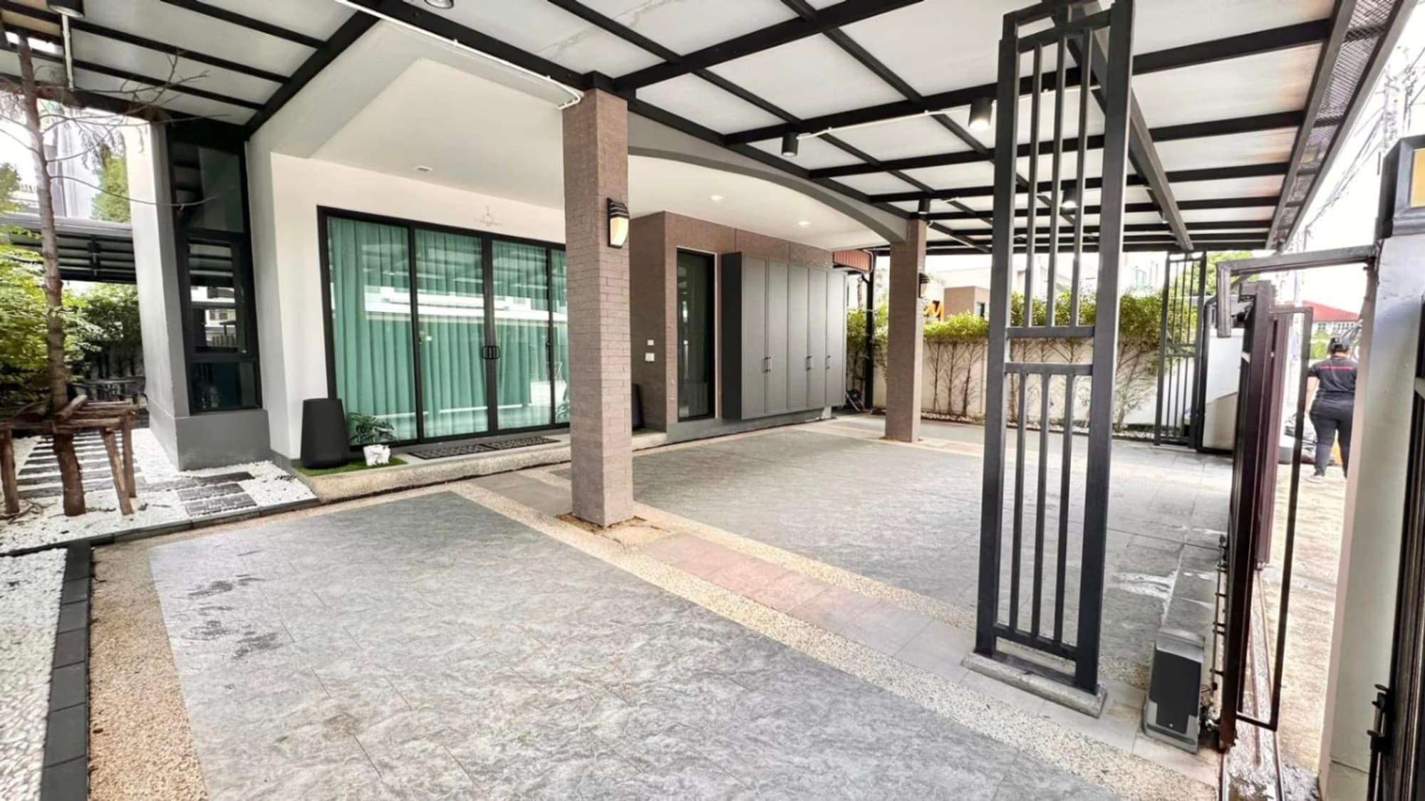 5 Bed House for Rent and Sale in ประเวศ - Image 7