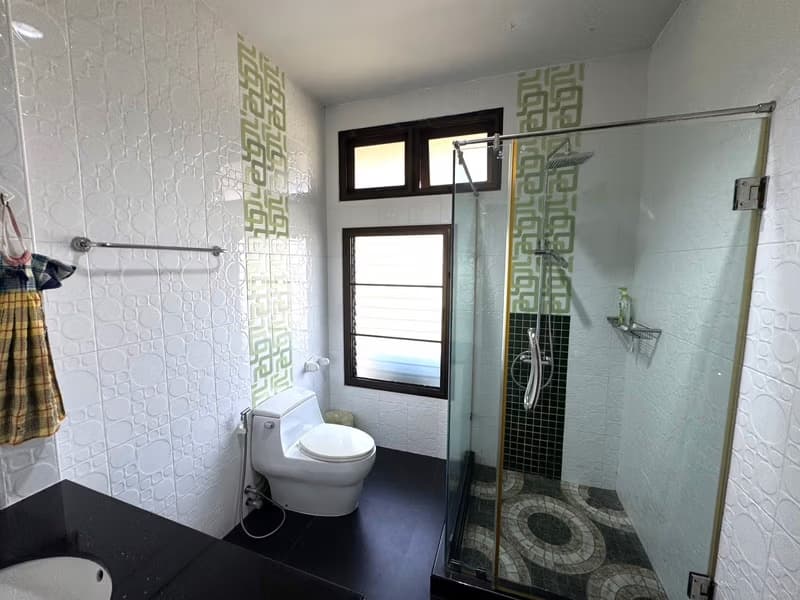 6 Bed House for Sale in Hang Dong District
