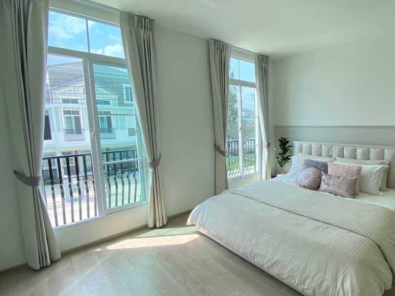 3 Bed Townhouse for Rent and Sale in Prawet
