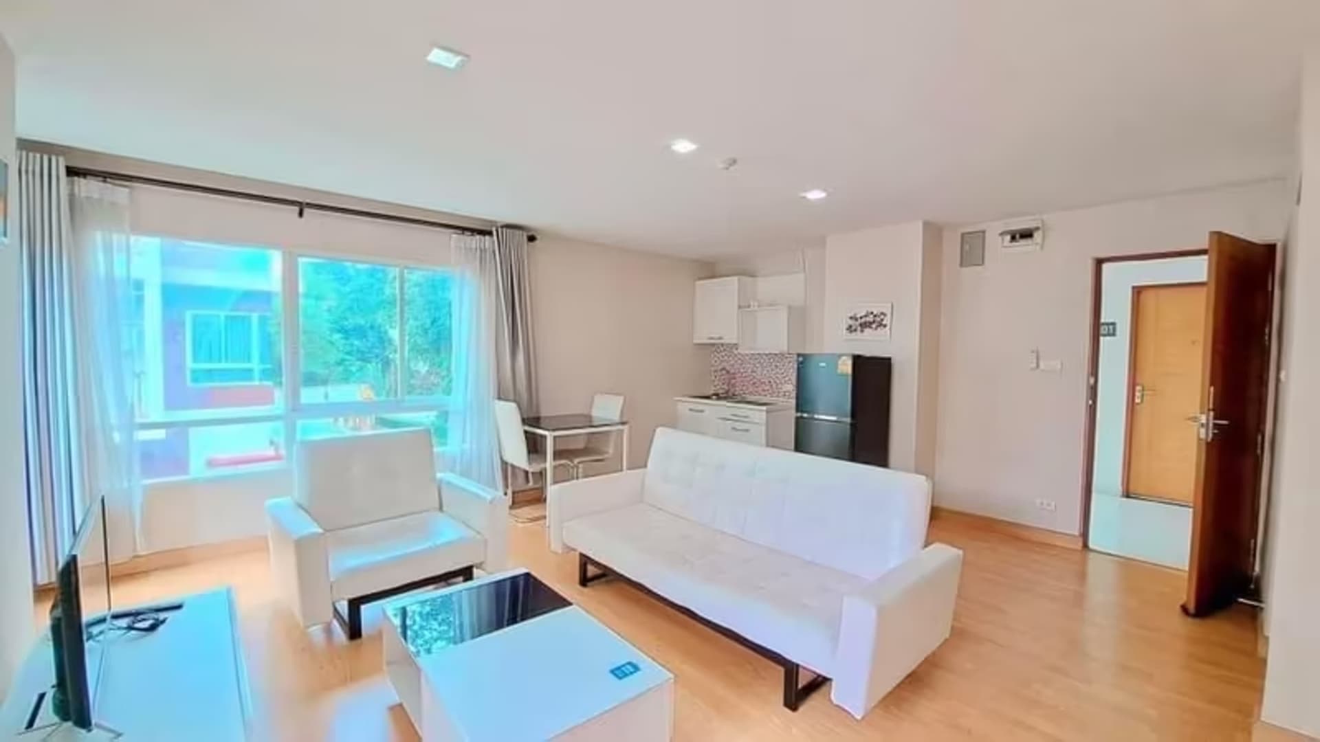 1 Bedroom Condo - Image 2