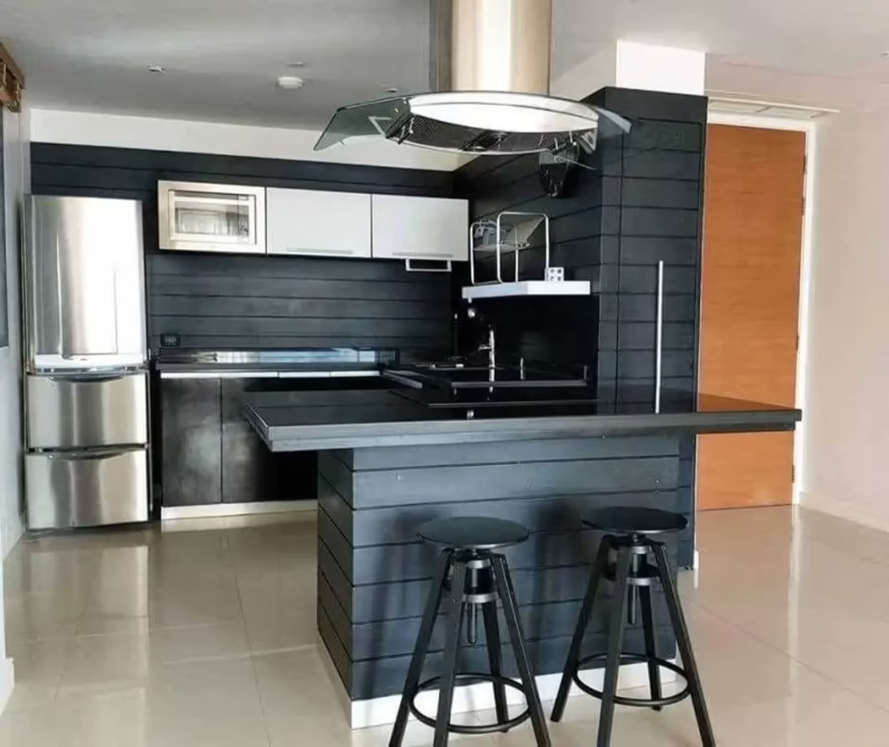 3 Bedroom Condo - Image 2