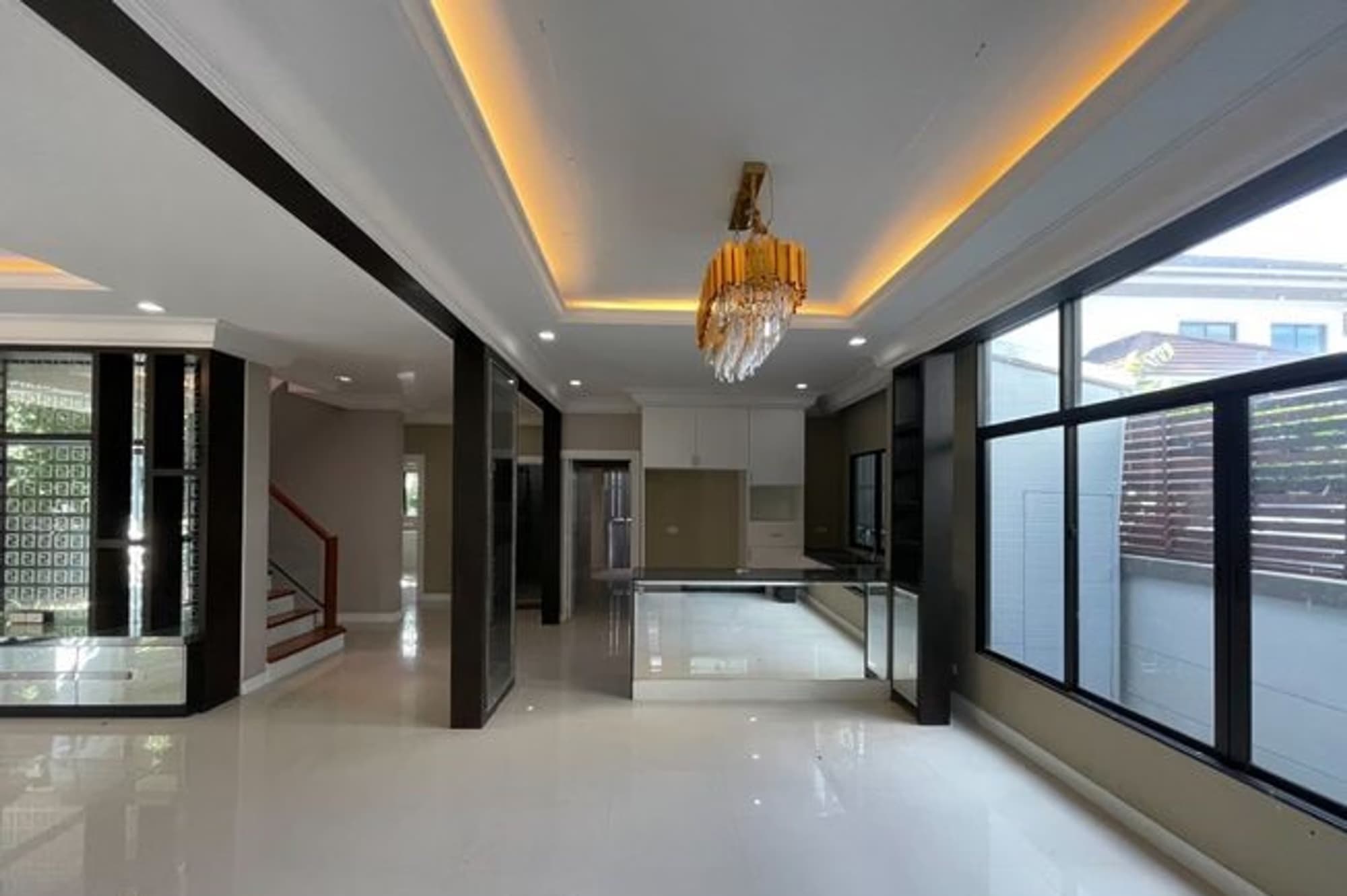 4 Bed House for Sale in Prawet - Image 3