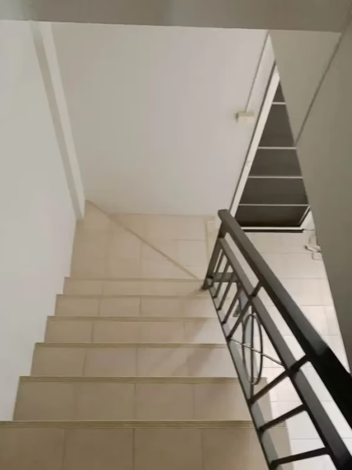 2 Bedroom House - Image 8