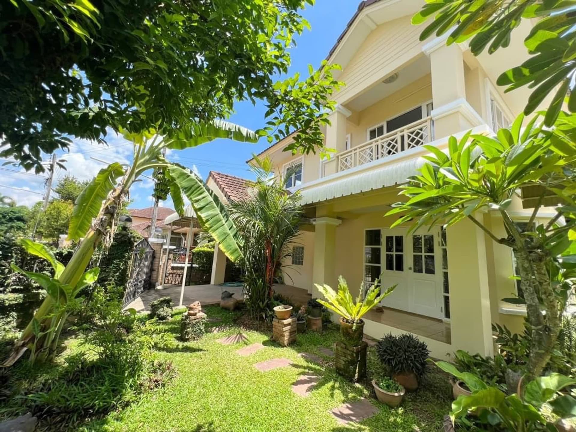 3 Bed House for Rent in Hang Dong - Image 3