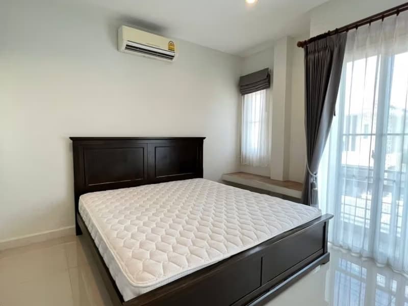 3 Bed House for Rent in Saraphi