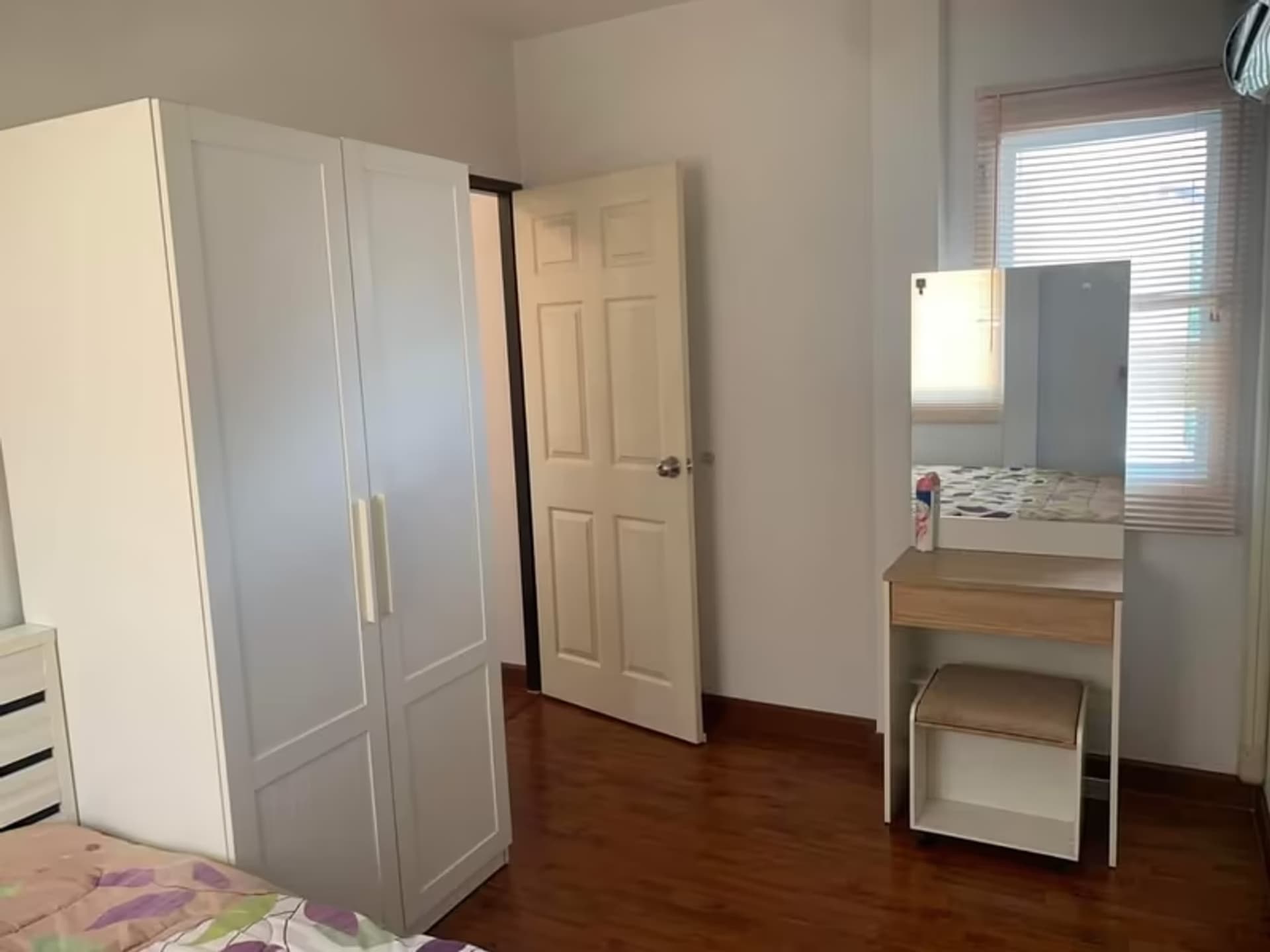 3 Bedroom House - Image 8