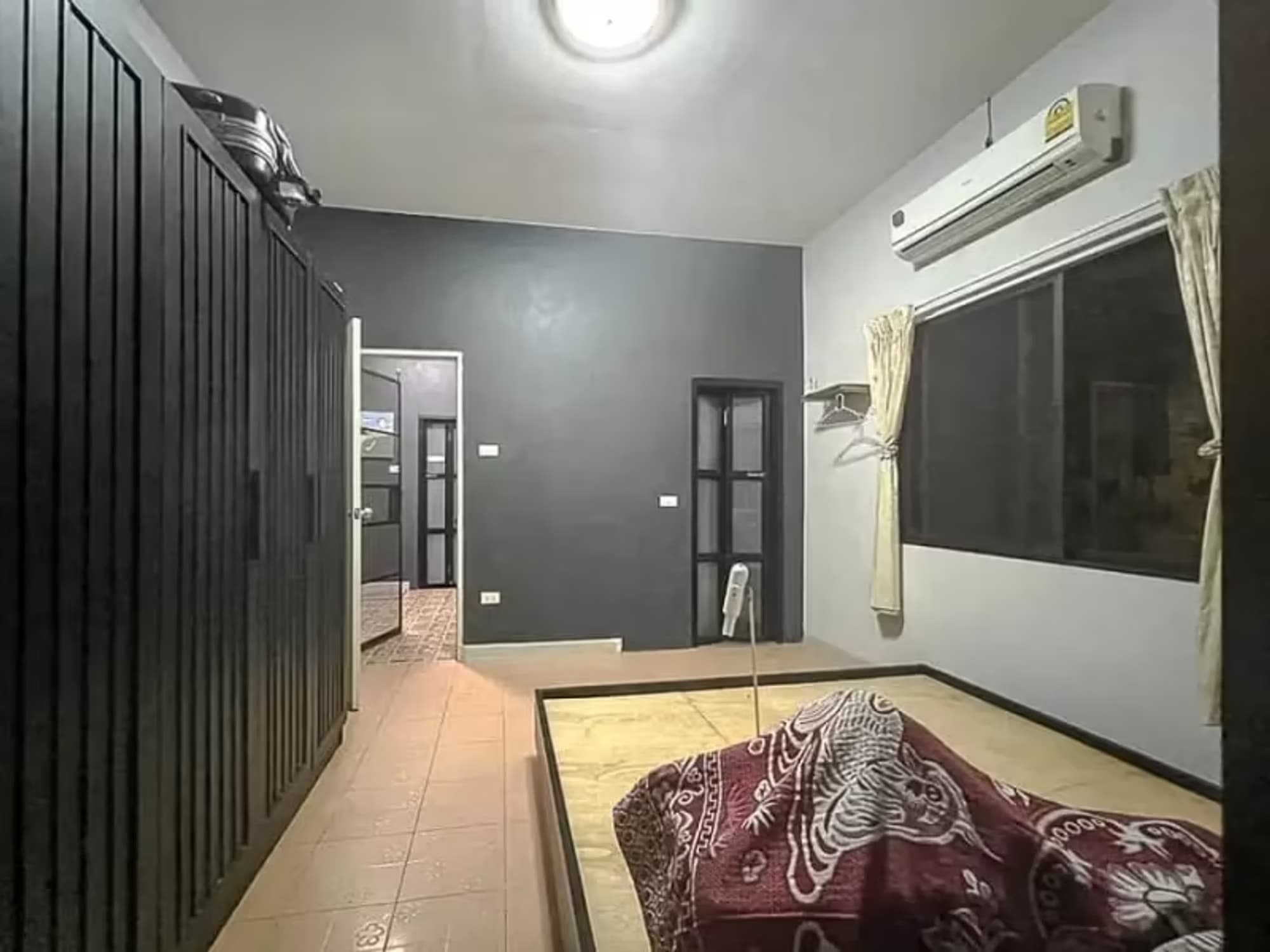 2 Bedroom House - Image 9