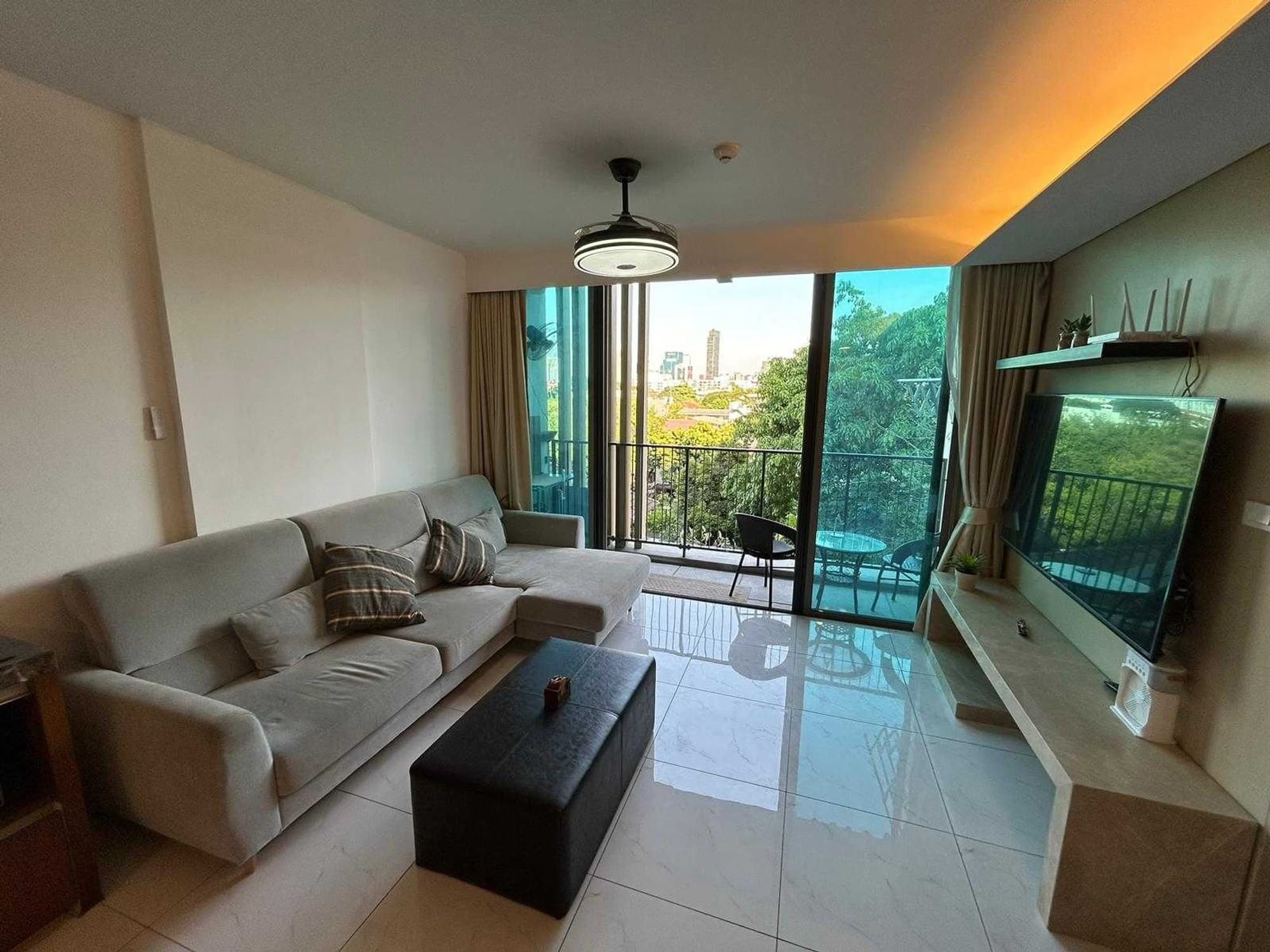 2 Bedroom Condo for Rent at Siamese 39 - Image 2