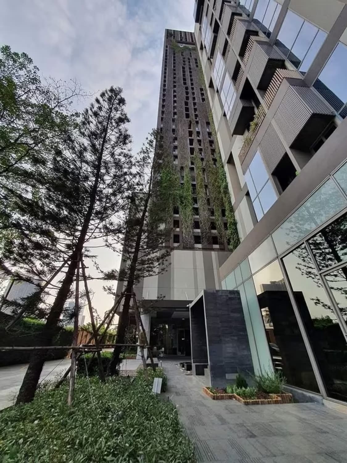 1 Bedroom Condo - Image 6